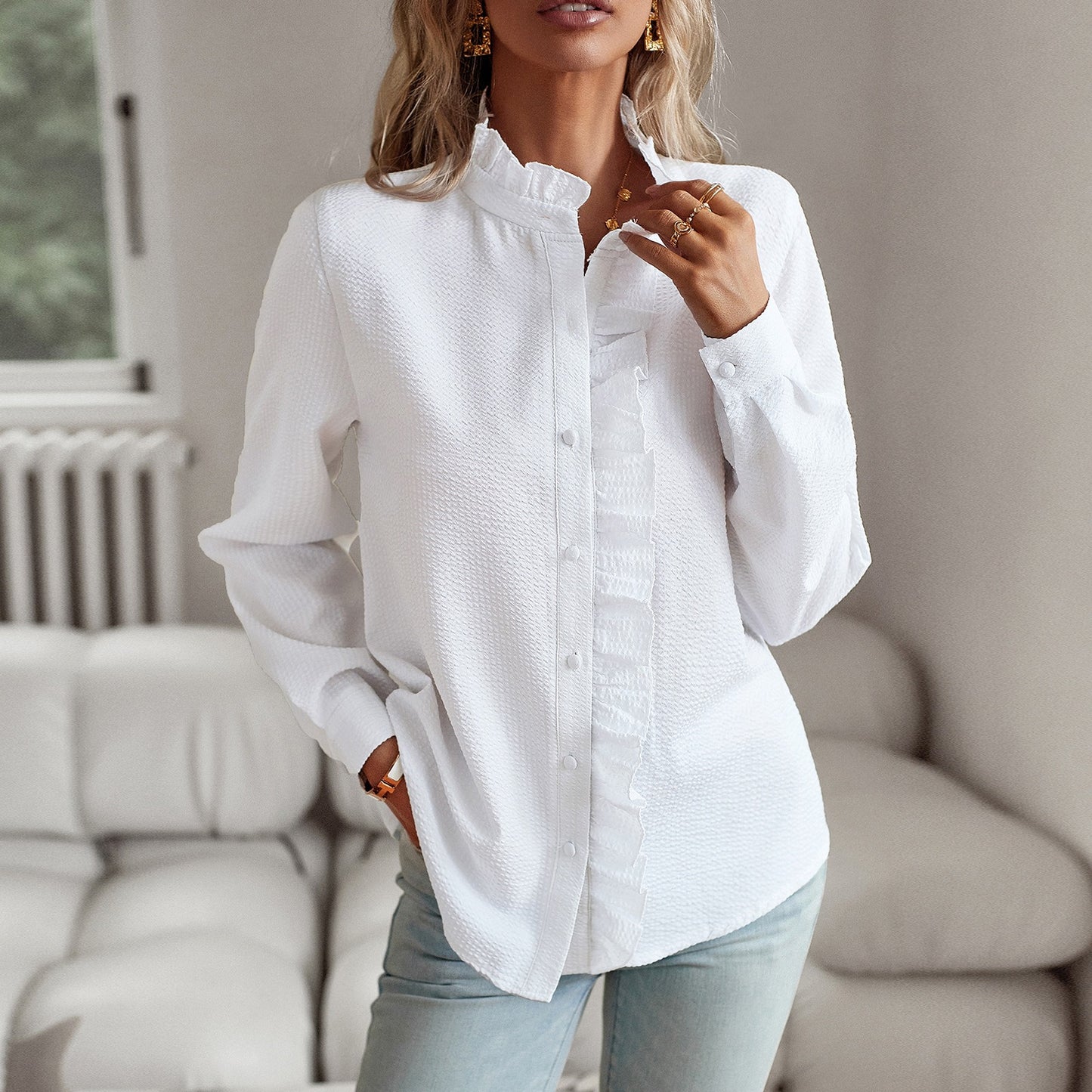Long sleeved shirt, feminine commuting top