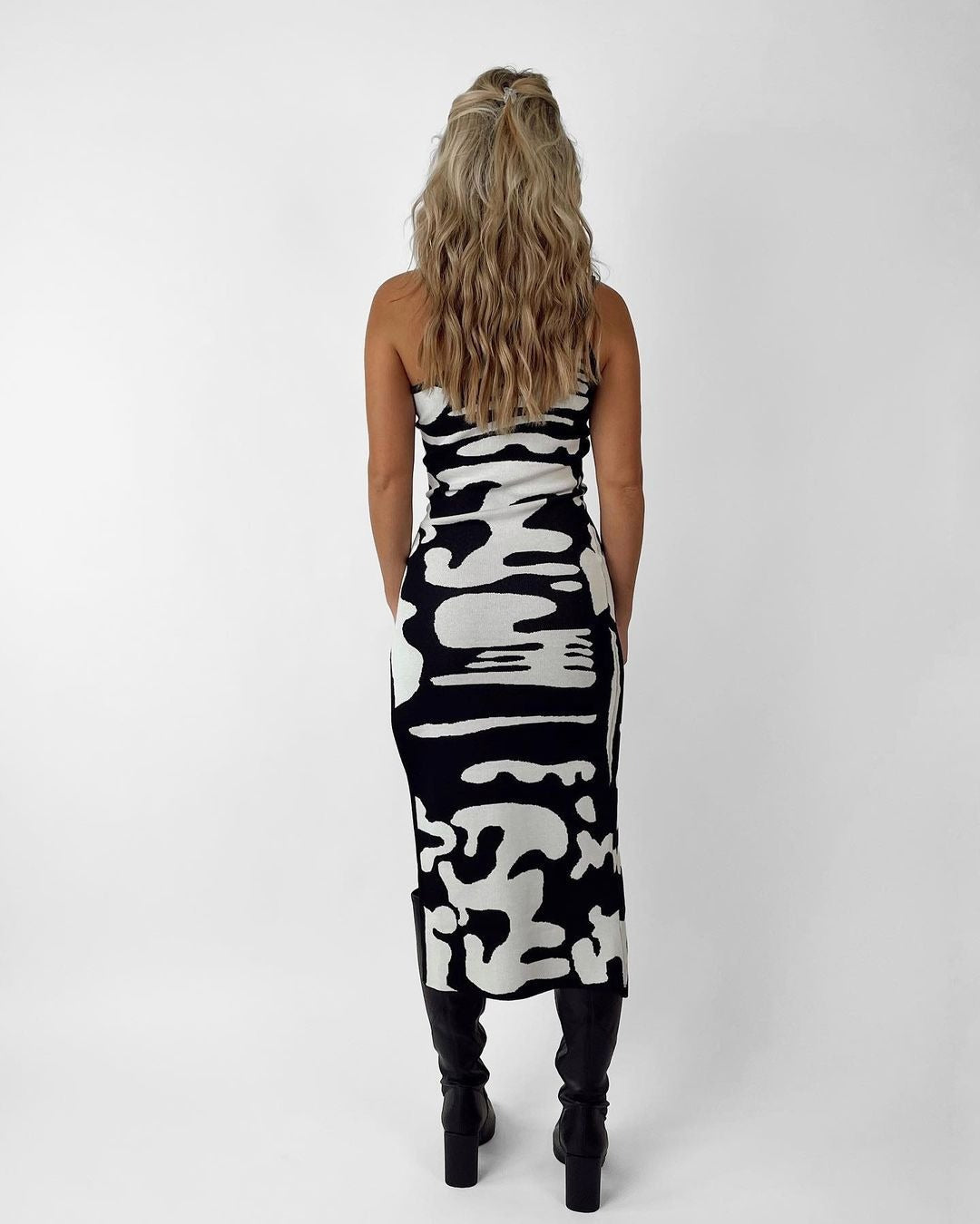 Summer New Irregular Fashion One Shoulder Sleeveless Knitted Sexy Split Dress