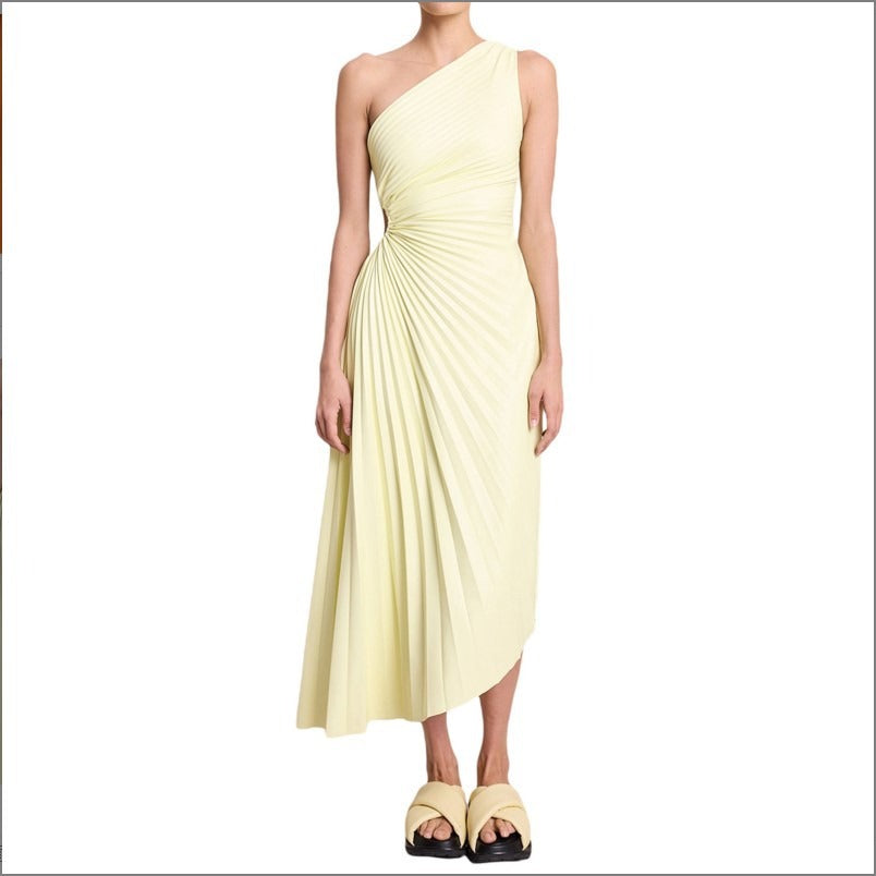 Single shoulder diagonal neckline pleated hollow out dress skirt (satin)