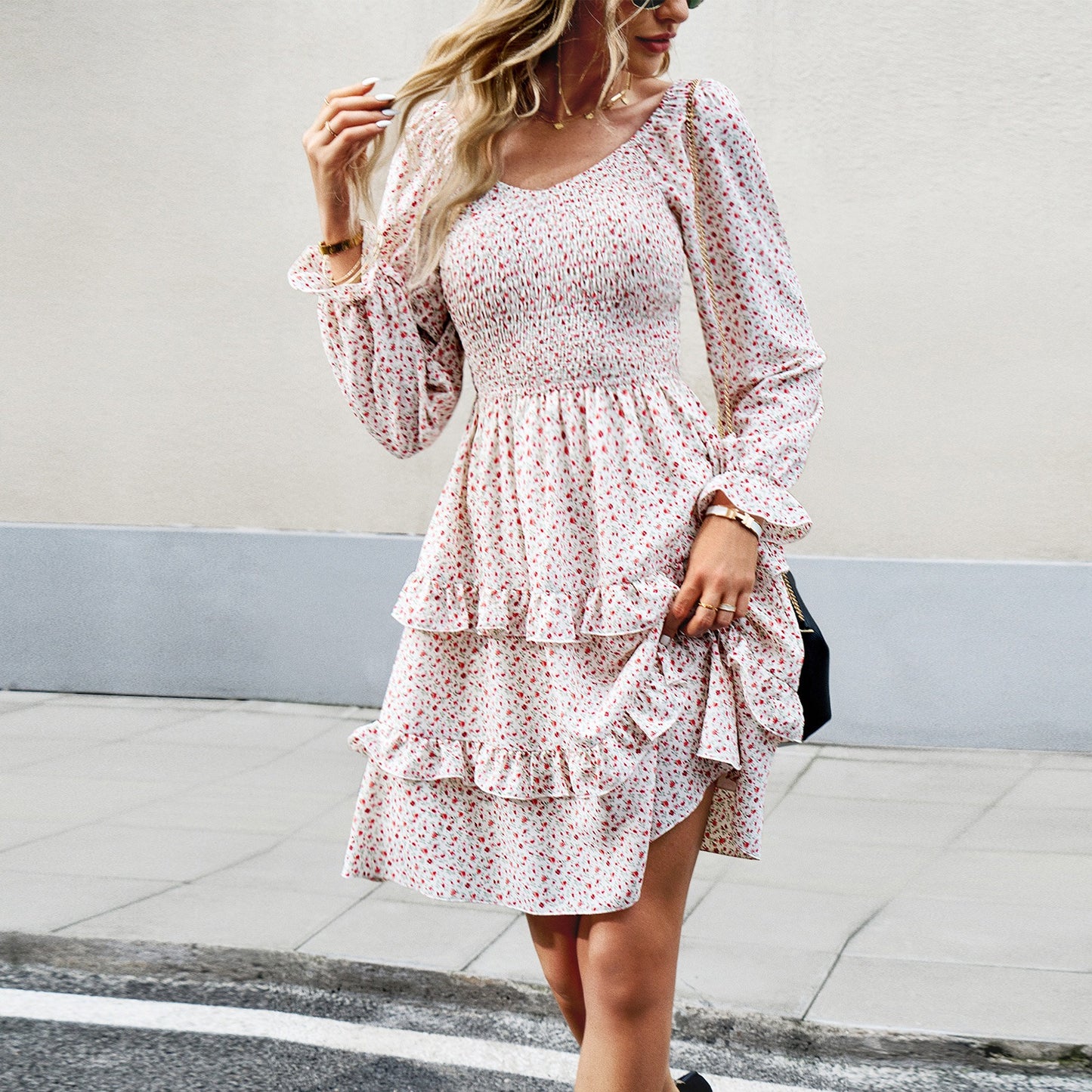 Dress Women's casual floral V-neck long sleeved skirt